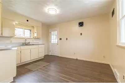 700 6th St, Glassport, PA 15045 - Photo 5