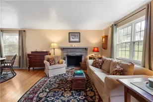 1009 Fairview Dr, Bethel Park, PA 15102 - Photo 3