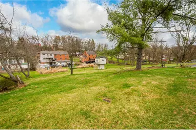 1009 Fairview Dr, Bethel Park, PA 15102 - Photo 25