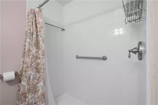 1009 Fairview Dr, Bethel Park, PA 15102 - Photo 13