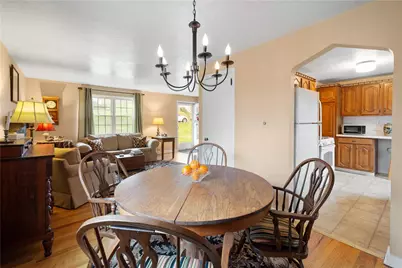 1009 Fairview Dr, Bethel Park, PA 15102 - Photo 7