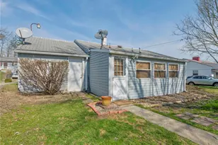 1205 Vermont Ave, Hopewell Township, PA 15001 - Photo 19