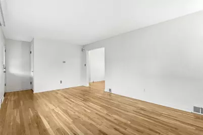 513 Lombard St, Irwin, PA 15642 - Photo 9