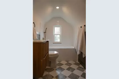 105 Weller Dr, Pittsburgh, PA 15090 - Photo 19