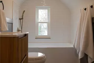 105 Weller Dr, Pittsburgh, PA 15090 - Photo 19