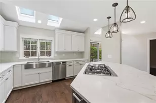 1915 Oakhurst Dr, Pittsburgh, PA 15101 - Photo 21