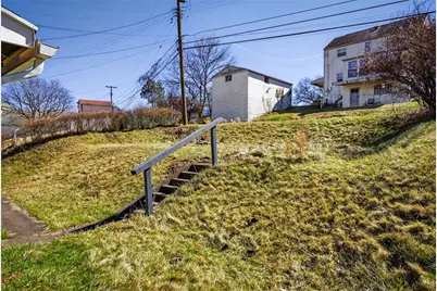 612 Independence Dr, Clairton, PA 15025 - Photo 31