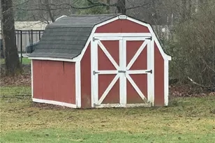 126 Delason Ave, Twp of But SW, PA 16001 - Photo 9