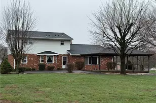 126 Delason Ave, Twp of But SW, PA 16001 - Photo 11