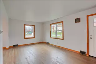 740 Pershing St, Ellwood City, PA 16117 - Photo 13