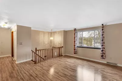 537 Green Haven Ct, Pittsburgh, PA 15239 - Photo 5