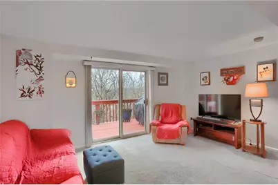 140 Rossmor Ct, Ross Twp, PA 15229 - Photo 9