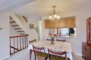 140 Rossmor Ct, Ross Twp, PA 15229 - Photo 7