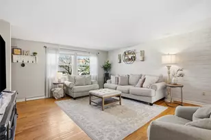 3017 Greenwald Rd, Bethel Park, PA 15102 - Photo 7