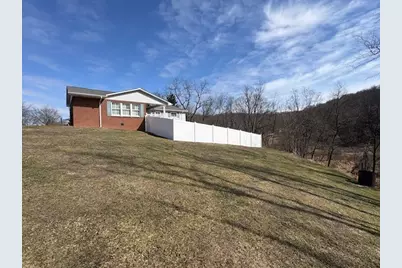 114 Wood Ln, Kiskiminetas Township, PA 15618 - Photo 7