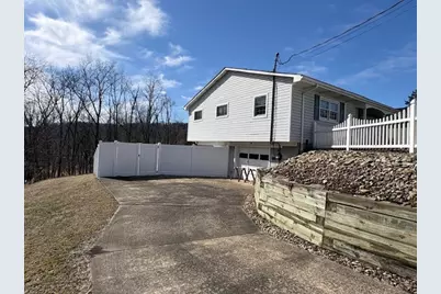 114 Wood Ln, Kiskiminetas Township, PA 15618 - Photo 5