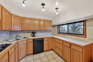 2900 Churchview Ave, Pittsburgh, PA 15227 - Photo 13