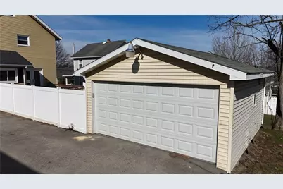 910 Temple Avenue, New Castle, PA 16101 - Photo 9