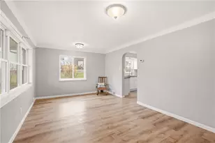 134 N 11th St, Connellsville, PA 15425 - Photo 5