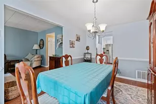 1557 Pinehurst, Pittsburgh, PA 15241 - Photo 5