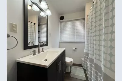 518 3rd St, Greensboro, PA 15338 - Photo 9