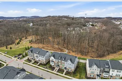 314 Cross Creek Dr, Cranberry Township, PA 16066 - Photo 3