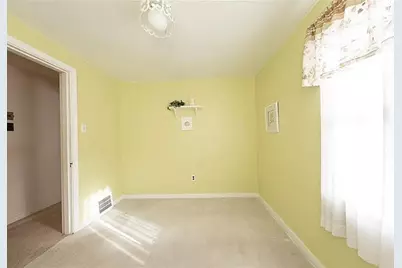 2511 McNeilly Rd, Baldwin Twp, PA 15226 - Photo 15