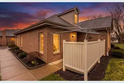 118 Windcrest Ct, Chippewa Township, PA 15010 - Photo 1