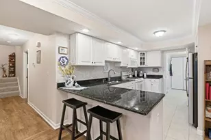 118 Windcrest Ct, Chippewa Township, PA 15010 - Photo 3