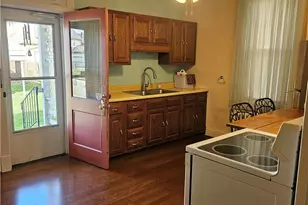 202 E Patterson Ave, Connellsville, PA 15425 - Photo 5