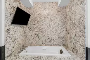 113 Hemingway Ln, Kennedy Township, PA 15108 - Photo 21