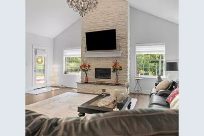 113 Hemingway Ln, Kennedy Township, PA 15108 - Photo 7