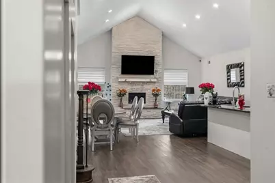 113 Hemingway Ln, Kennedy Township, PA 15108 - Photo 5