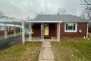 128 Sawyer Dr, Hopewell Township, PA 15001 - Photo 1