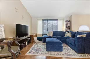 2003 Colony Dr, Hopewell Township, PA 15001 - Photo 5