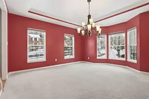 138 Hunter's Run Dr, Moon/Crescent Twp, PA 15108 - Photo 5