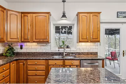 404 Ironwood Dr, Cecil, PA 15317 - Photo 5