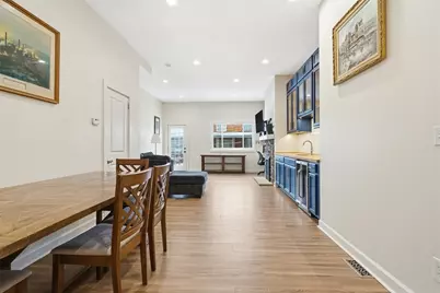 2410 Leticoe St, Pittsburgh, PA 15203 - Photo 9