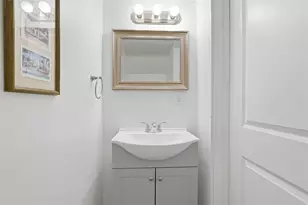 2410 Leticoe St, Pittsburgh, PA 15203 - Photo 13