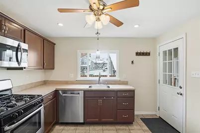 2410 Leticoe St, Pittsburgh, PA 15203 - Photo 11