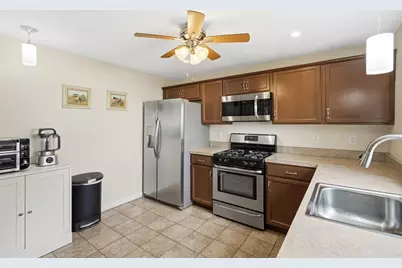 2410 Leticoe St, Pittsburgh, PA 15203 - Photo 11
