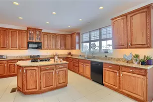 4005 Lakeview Ln, Mt Pleasant Twp, PA 15057 - Photo 23