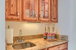 4005 Lakeview Ln, Mt Pleasant Twp, PA 15057 - Photo 9