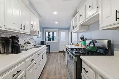 2214 Woodstock Ave, Pittsburgh, PA 15218 - Photo 15