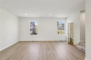 112 Black Oak Ln, South Strabane, PA 15301 - Photo 9