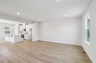 112 Black Oak Ln, South Strabane, PA 15301 - Photo 11