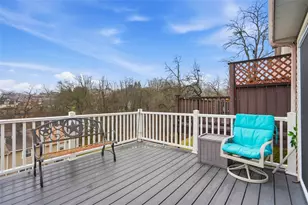 313 Hamlet Ct, Pittsburgh, PA 15227 - Photo 9