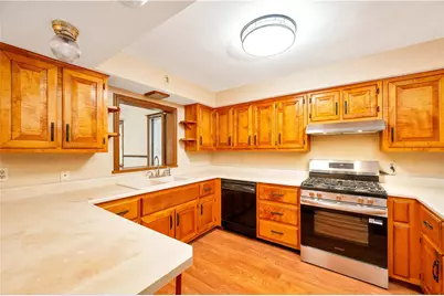 120 Braethorn Dr, Twp of But SE, PA 16001 - Photo 7