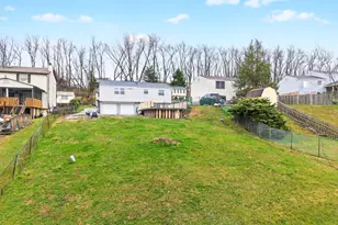 1952 Colleen Dr, North Huntingdon, PA 15642 - Photo 29