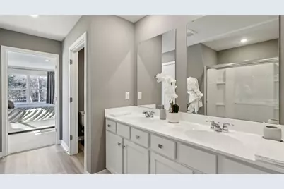 308 Saint Michael Way, Findlay Township, PA 15126 - Photo 9